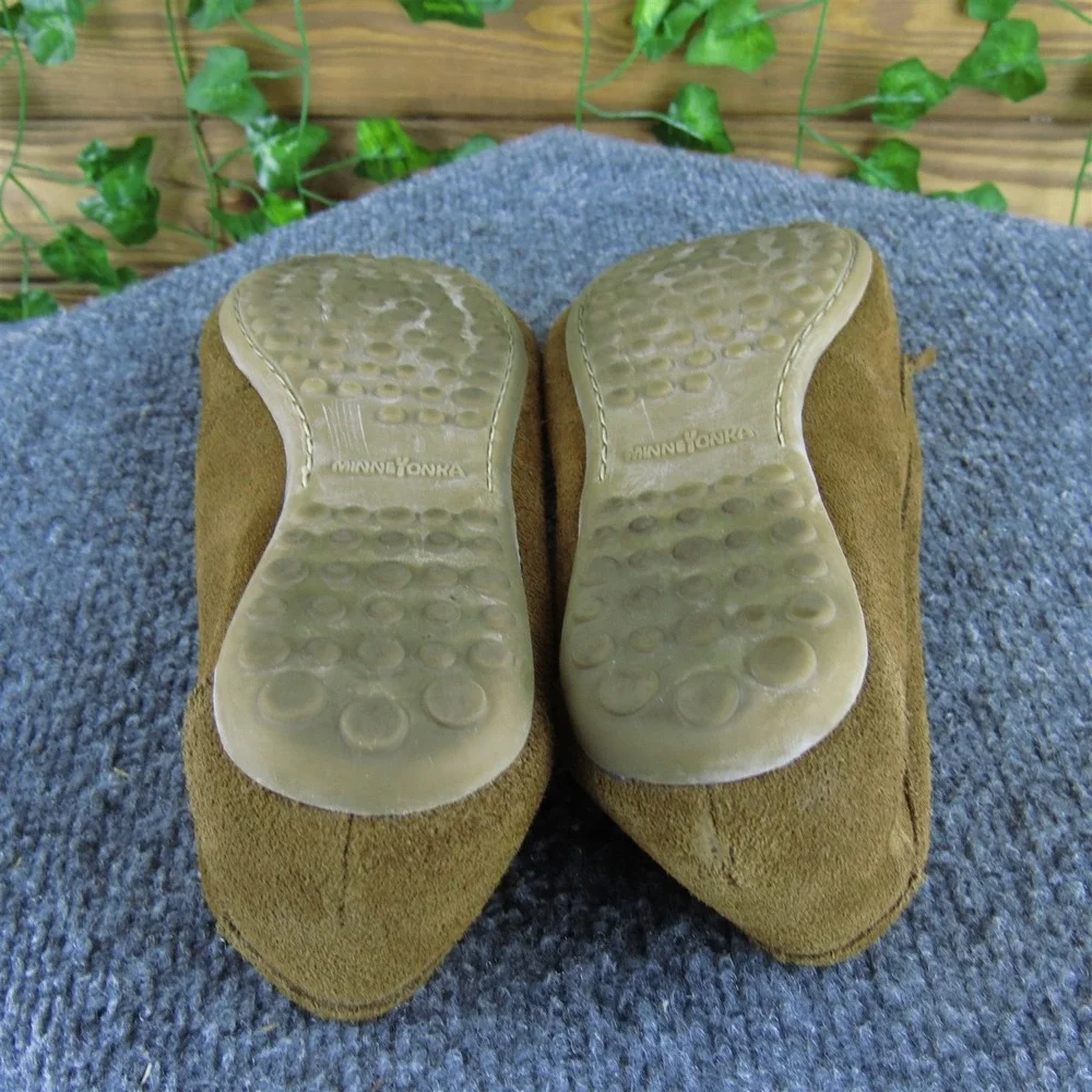Minnetonka‎ Moccasin Girl Y 7 Medium Flat Brown Leather Slip On